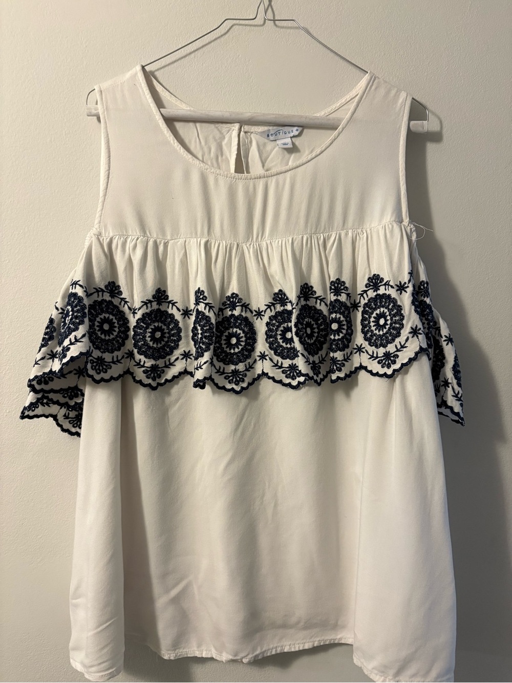 4 Shirt Bundle - Picture 5 of 9